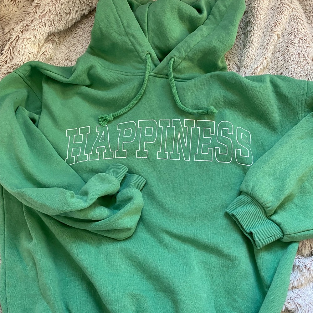 H&M “Happiness” Sweatshirt💫
